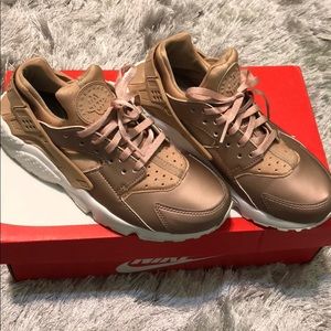 Two tone Rose Gold & Gold Huarache NEW